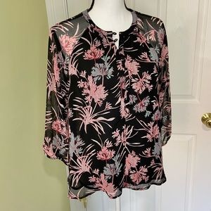 EXPRESS Black Floral Blouse With Sheer 3/4 Sleeves and Buttons Size Small
